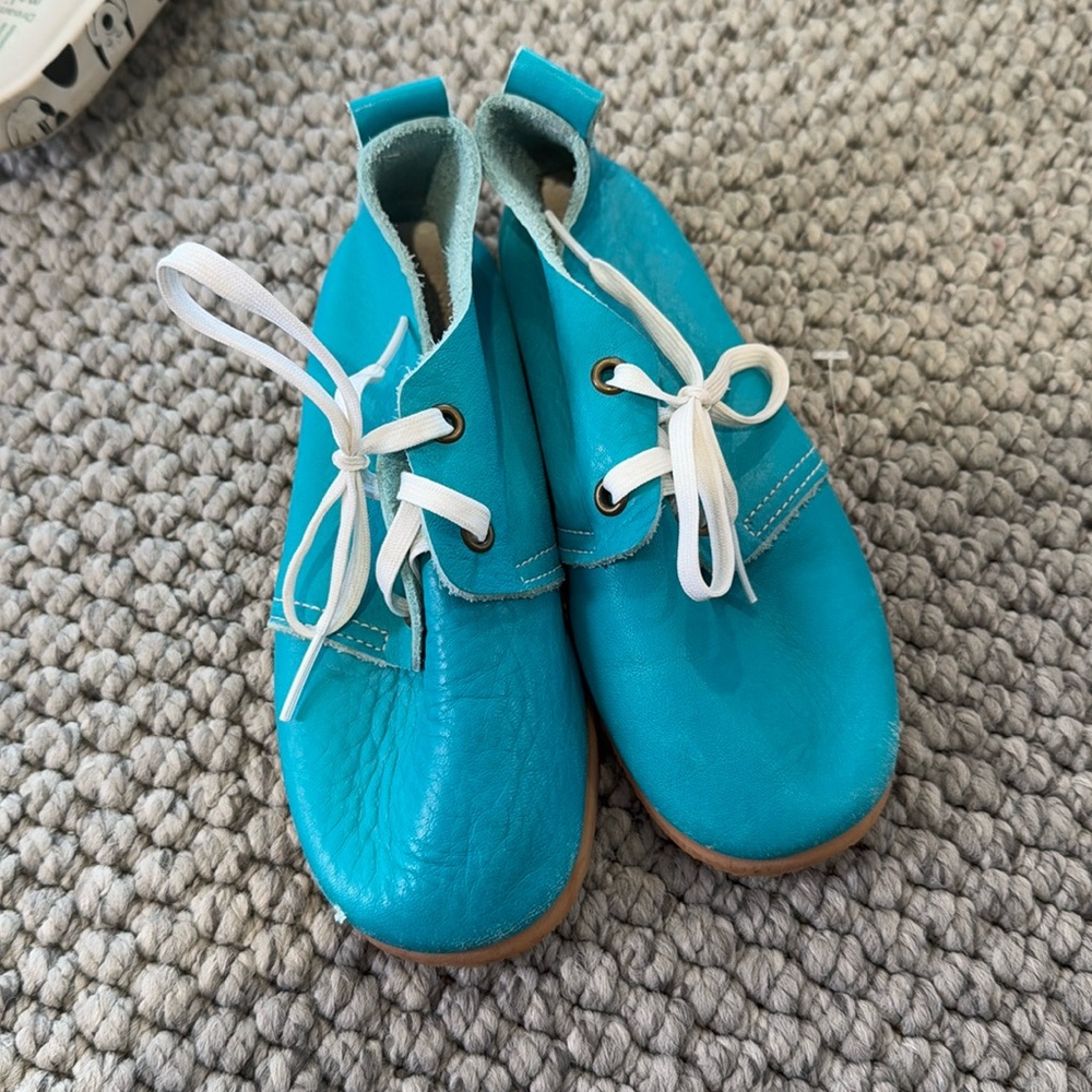 Lili collection leather kids shoes